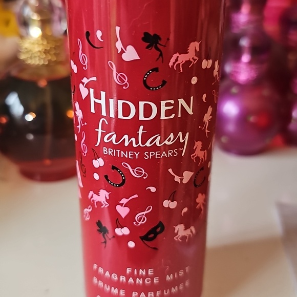 Britney Spears Hidden Fantasy Red Fragrance Mist - Picture 2 of 2